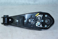 Рычаг FR K.BESTA,BONGO III V2.2/2.7/3.0 2WD ориг. (0S617-34300) нижний, RH - фото 13233