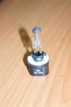 Лампа 881 12V 27W белое стекло (белый свет) в противотуманку (18647-27009)  OSRAM  H.SONATA II,i30,AVANTE MD/ELANTRA,TUCSON с 04-09г.,PORTER II с 04-12г.,SANTA FE,SORENTO,REXTON до 13г.,ACTYON,KORANDO C/ACTYON NEW (разъем под углом) - фото 14857