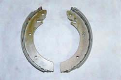 Колодки тормозные RR H.GRACE,GALLOPER I до 02г.,S.Y.ISTANA,MUSSO,KORANDO,ACTYON,ACTYON SPORT,KYRON,REXTON (FLH06/58305-44A40/4833005000/6614203019) барабанные - фото 15245
