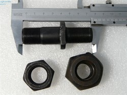 Шпилька колесная с гайкой M.TITAN грузовик, FR, LH - фото 18324