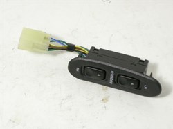 Кнопка стеклоподъемника FR H.GRACE с 93-96г. (93691-43320) LH дверь - фото 24710