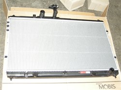 Радиатор охлаждения двигателя H.STAREX GRAND с 07-12г. V2.5 дв.D4CB ориг. (25310-4H100) МКПП - фото 28487