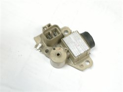 Реле-регулятор генератора H.AVANTE/ELANTRA с 96-00г. (37370-22200) 12V (с щёточным узлом) - фото 28796