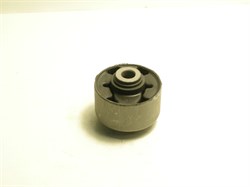 Сайлентблок H.STAREX GRAND c 07г. (EG545844H000/DCC010714/54584-4H000)  MANDO  Корея, FR рычага, задний D70,5мм. - фото 31161