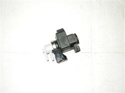 Электромагнитный вакуумный модулятор H.TERRACAN V2.9 дв.J3,STAREX GRAND с 07г. дв.D4CB ориг. (39400-4X120) в резиновом корпусе, разъем и трубки в одну сторону - фото 36829