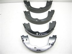 Колодки ручного тормоза H.STAREX GRAND с 07г. (0986487778/58350-4HA00)  BOSCH - фото 39015
