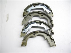 Колодки ручного тормоза H.TUCSON/iX35 с 09г.,K.SPORTAGE SL с 10-15г. (01116/58305-2SA30) 4WD  LPR - фото 39370