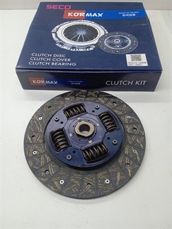 Диск сцепления K.SPORTAGE NEW,TUCSON с 04г. V2.0 DOHC бенз. (SDHD442/41100-39260/41100-39400/41100-39266)  KORMAX  Dдемпф.135мм - фото 42141