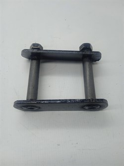 Серьга рессорная RR K.BONGO III с 04-12г. 1т. 2WD (55250-4E000)  TYB  прямая, с пластиной и гайкой, без втулок - фото 42179