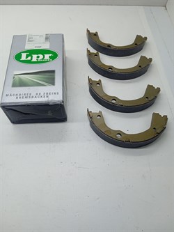 Колодки ручного тормоза H.SANTA FE CM,K.SORENTO XM с 09-10 г.S.Y.KORANDO C/ACTYON NEW 4WD с 11г. (01047/58305-2PA00/4833A34010)  LPR - фото 42218