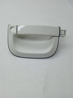 Ручка наружная K.BONGO III с 04-07г. ориг. (82660-4E000) FR дверь, RH с отверстием под замок, белая - фото 42285