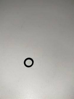 Прокладка сливной пробки поддона двигателя GEELY MONJARO, TUGELLA, KNEWSTAR 001 (1016057088) 13*18*2мм - фото 43450