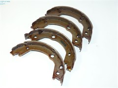 Колодки ручного тормоза H.TUCSON с 04-09г.,AVANTE HD/ELANTRA с 06-11г.,K.SPORTAGE NEW с 04-10г. ориг. (58350-2EA00/58305-2HA10) 2WD