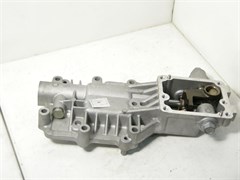 Крышка коробки передач K.SORENTO ориг. (47740-3C101) верхняя, с валом
