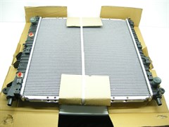 Радиатор охлаждения двигателя S.Y.ACTYON,ACTYON SPORTS I с 06-12г.,KYRON с 07г. V2.0 диз., V2.3 бенз. (SY0002/2131031231/2131031230)  SAT  АКПП низкое располож.трубок(170мм. от верх. отвер. до верх. бачка)